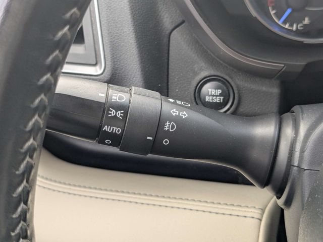 Used 2022 Subaru Ascent Touring AWD/4WD image 24