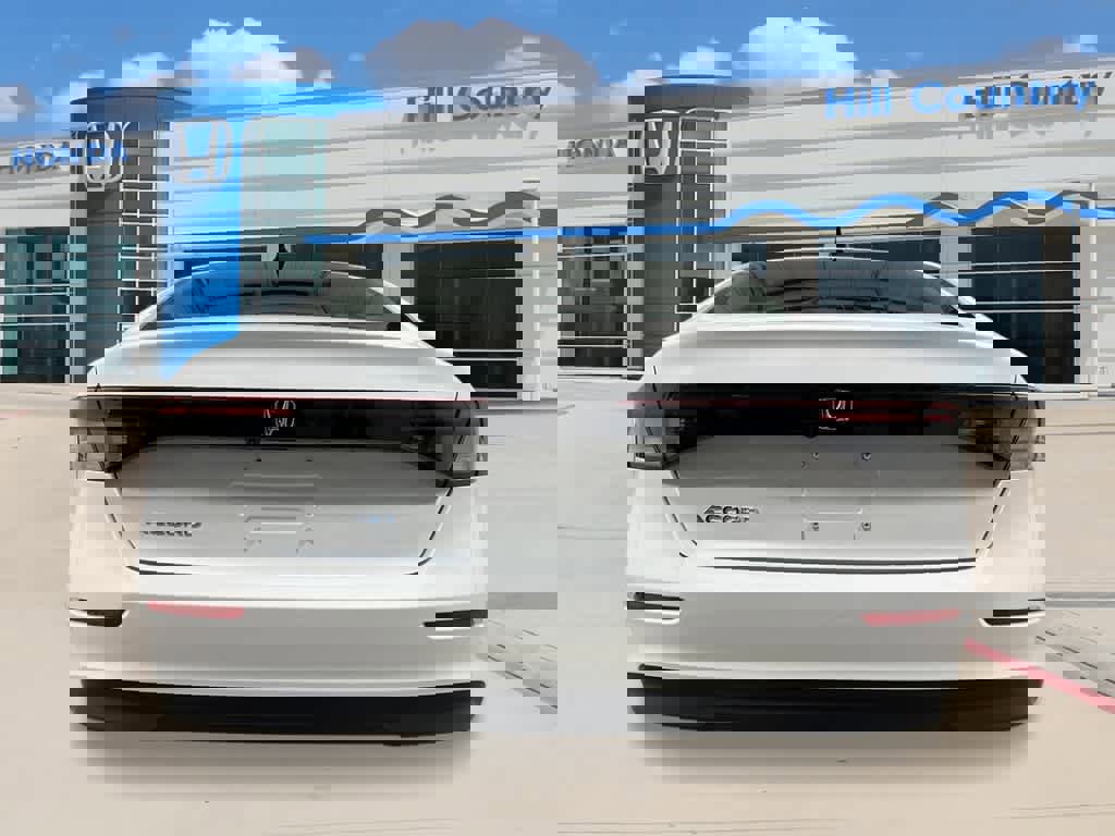 New 2025 Honda Accord SE image 4