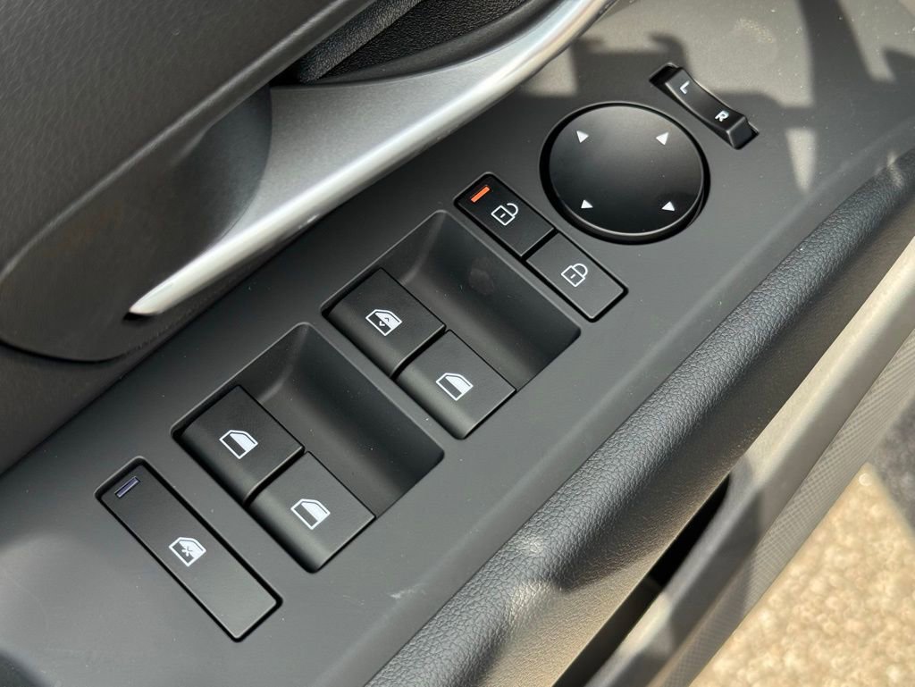 Used 2026 Hyundai Tucson SE image 19