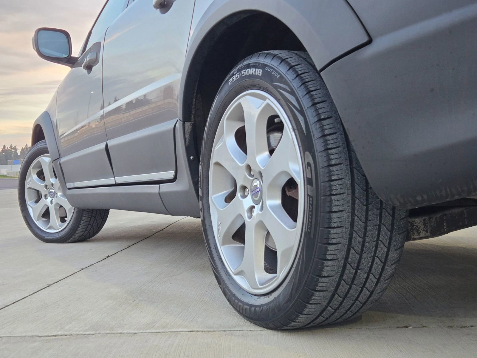 Used 2011 Volvo XC70 T6 image 33