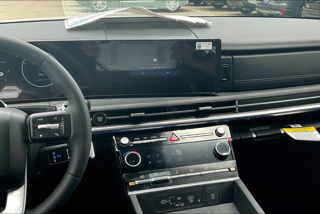 Used 2024 Hyundai Santa Fe Limited image 7