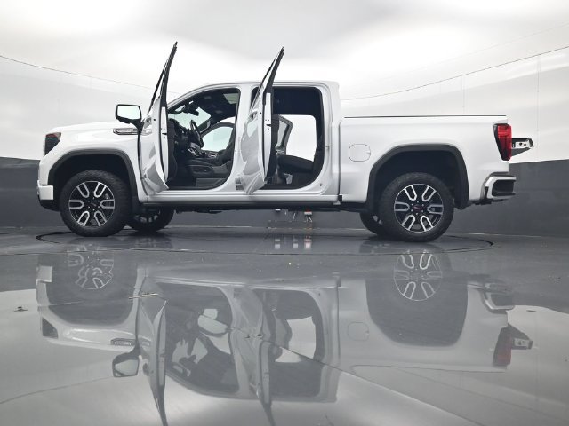 Used 2023 GMC Sierra 1500 AT4 w/ AT4 Premium Package AWD/4WD image 34