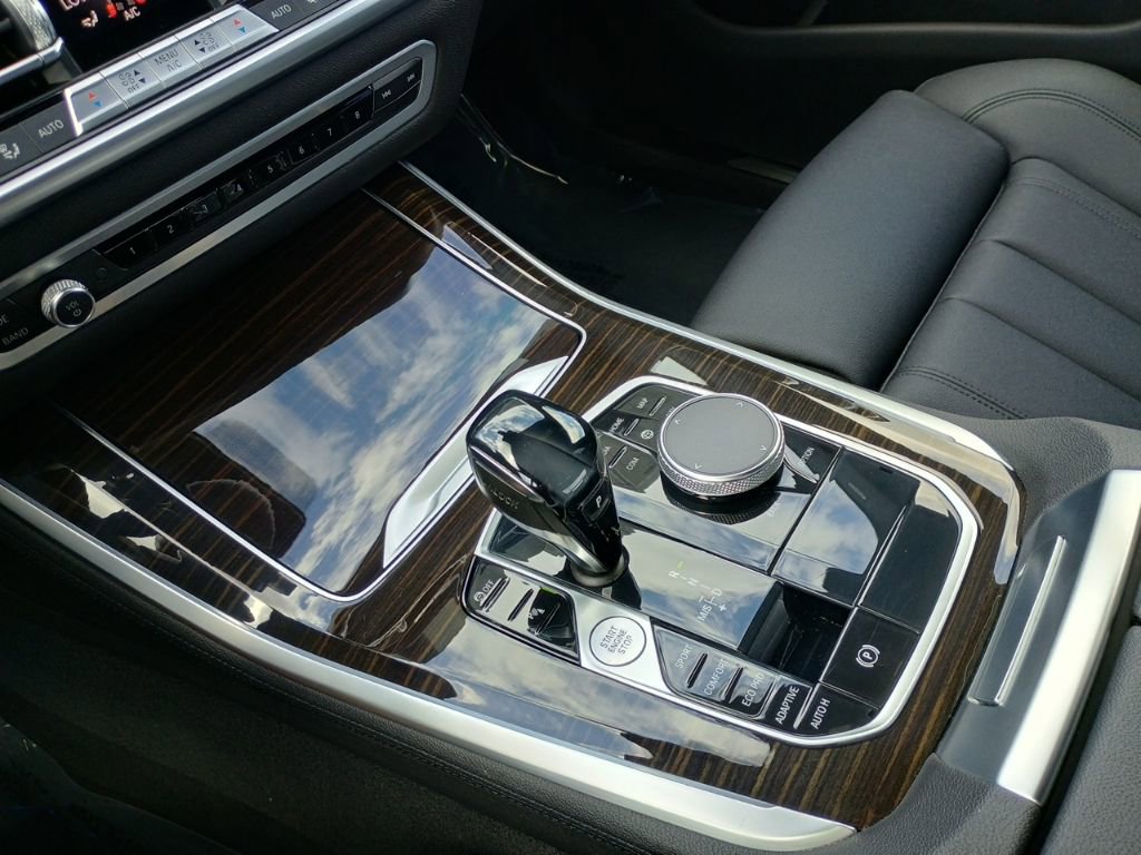 Used 2021 BMW X5 sDrive40i w/ Premium Package RWD image 31