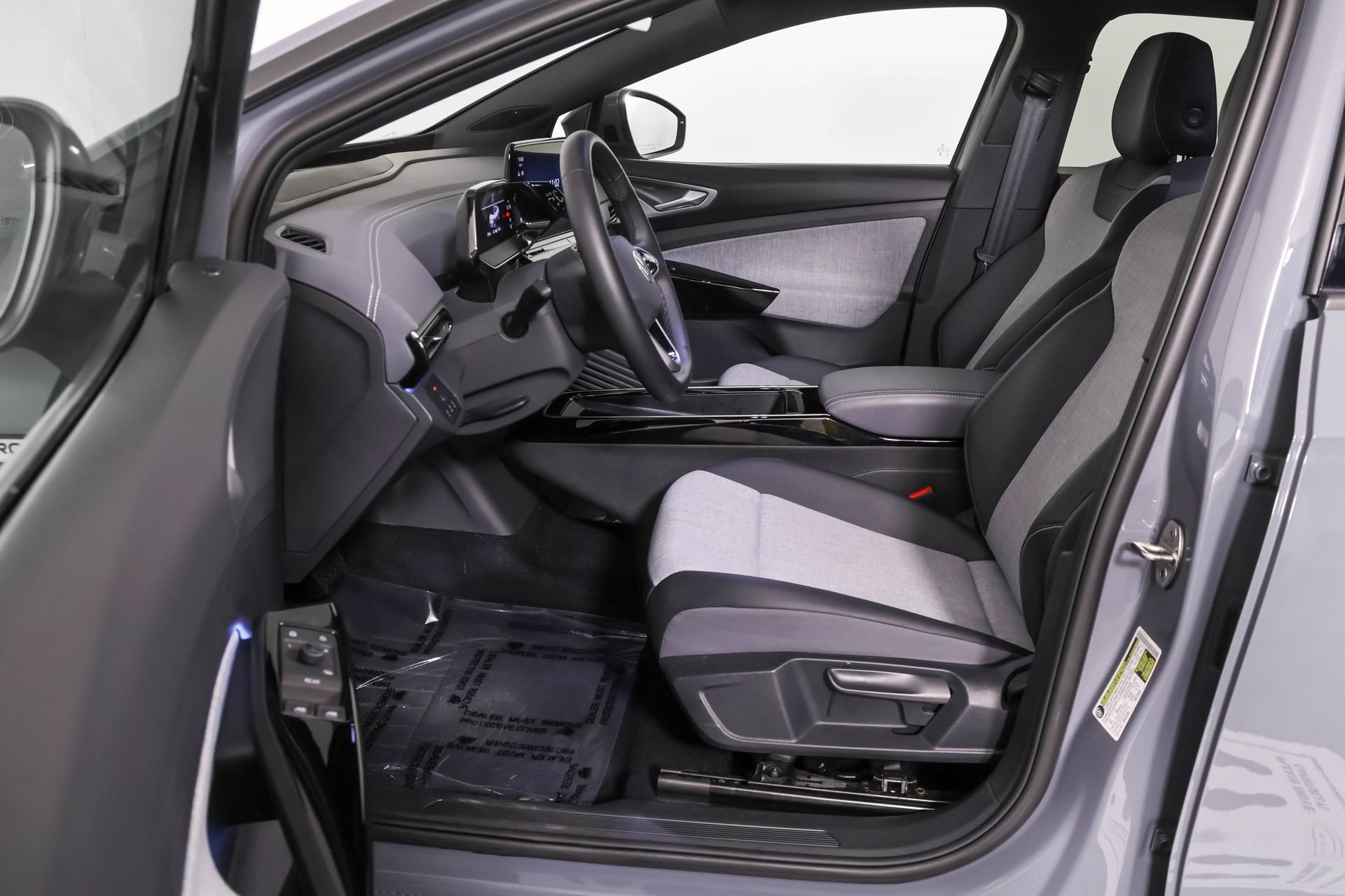 Certified 2023 Volkswagen ID.4 Pro AWD/4WD image 7