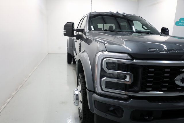 Used 2025 Ford F450 Platinum w/ FX4 Off-Road Package image 66