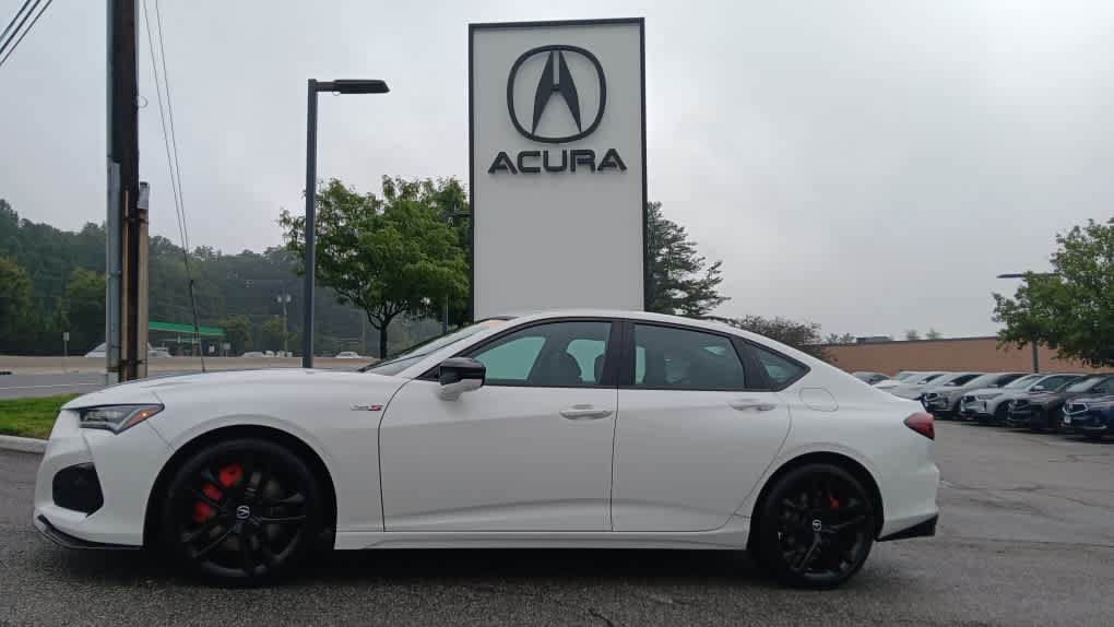Used 2025 Acura TLX Type S AWD/4WD image 2
