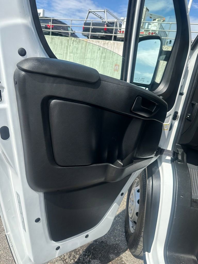 Used 2023 RAM ProMaster 3500 w/ Driver Convenience Group FWD image 8