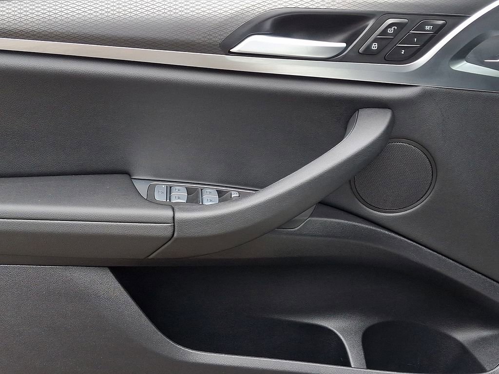 Used 2024 BMW X3 xDrive30i w/ Premium Package image 13