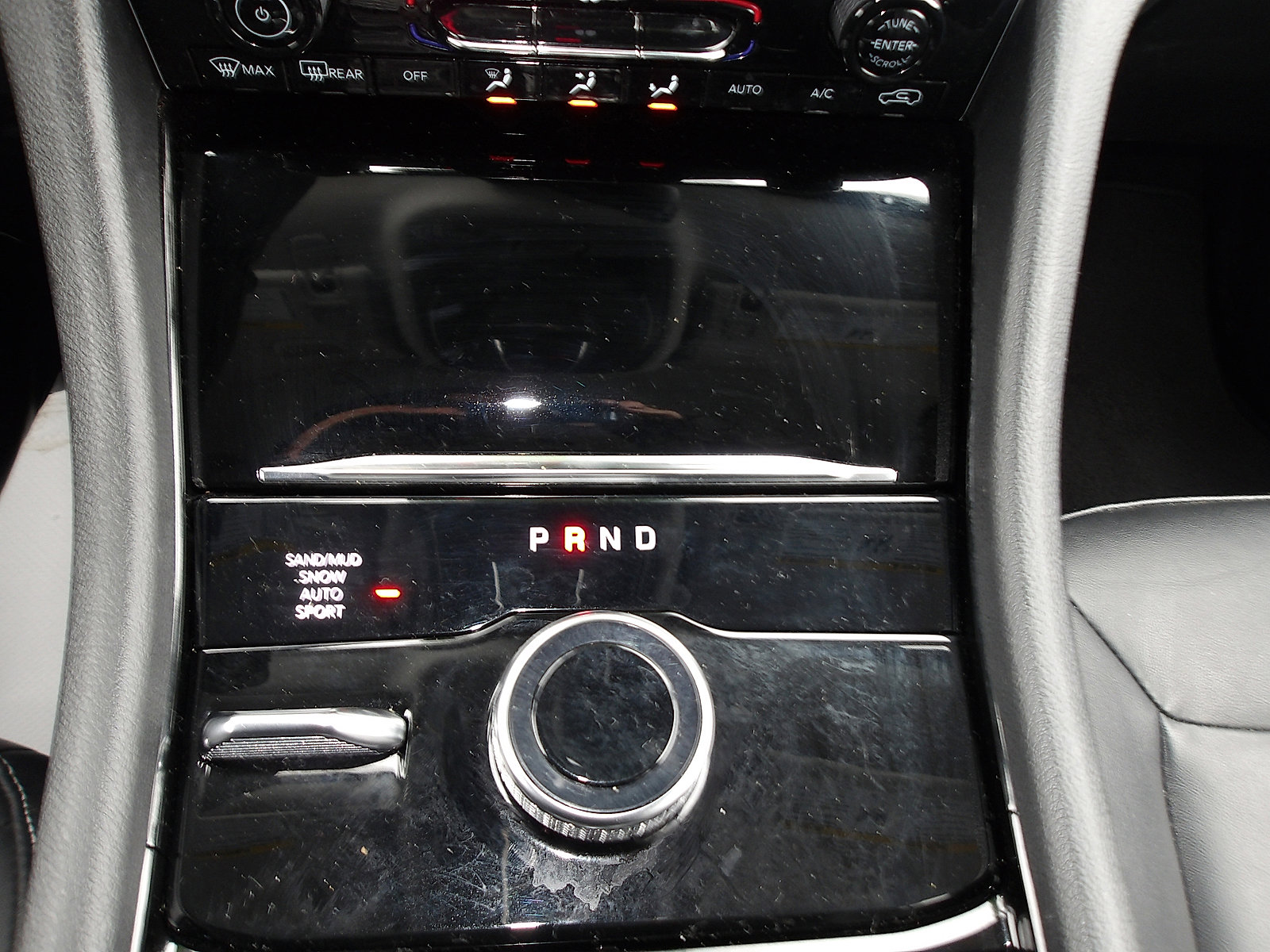 Used 2023 Jeep Grand Cherokee L Limited image 24