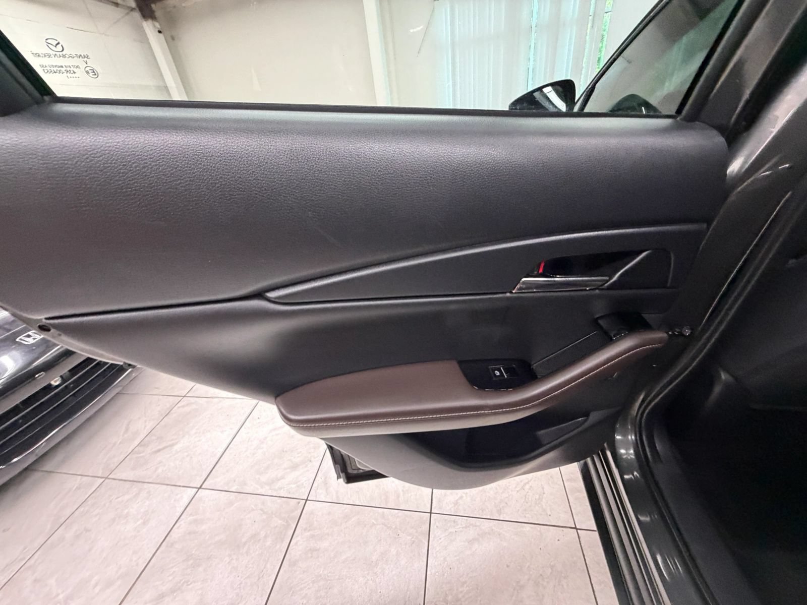 Used 2021 MAZDA CX-30 AWD 2.5 S w/ Premium Package image 15