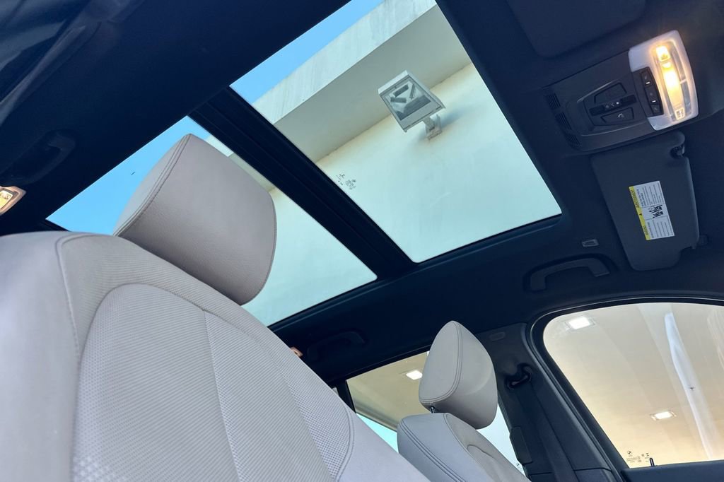 Used 2018 BMW X1 xDrive28i w/ Premium Package image 18