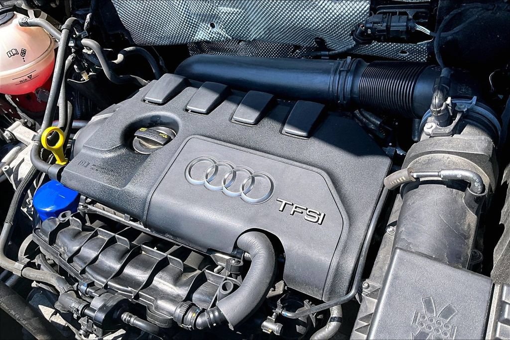Used 2018 Audi Q3 2.0T Premium AWD/4WD image 34