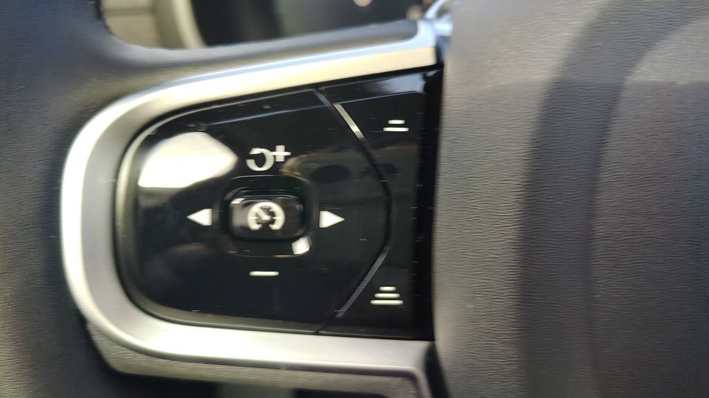 New 2026 Volvo XC90 B6 Plus AWD/4WD image 16