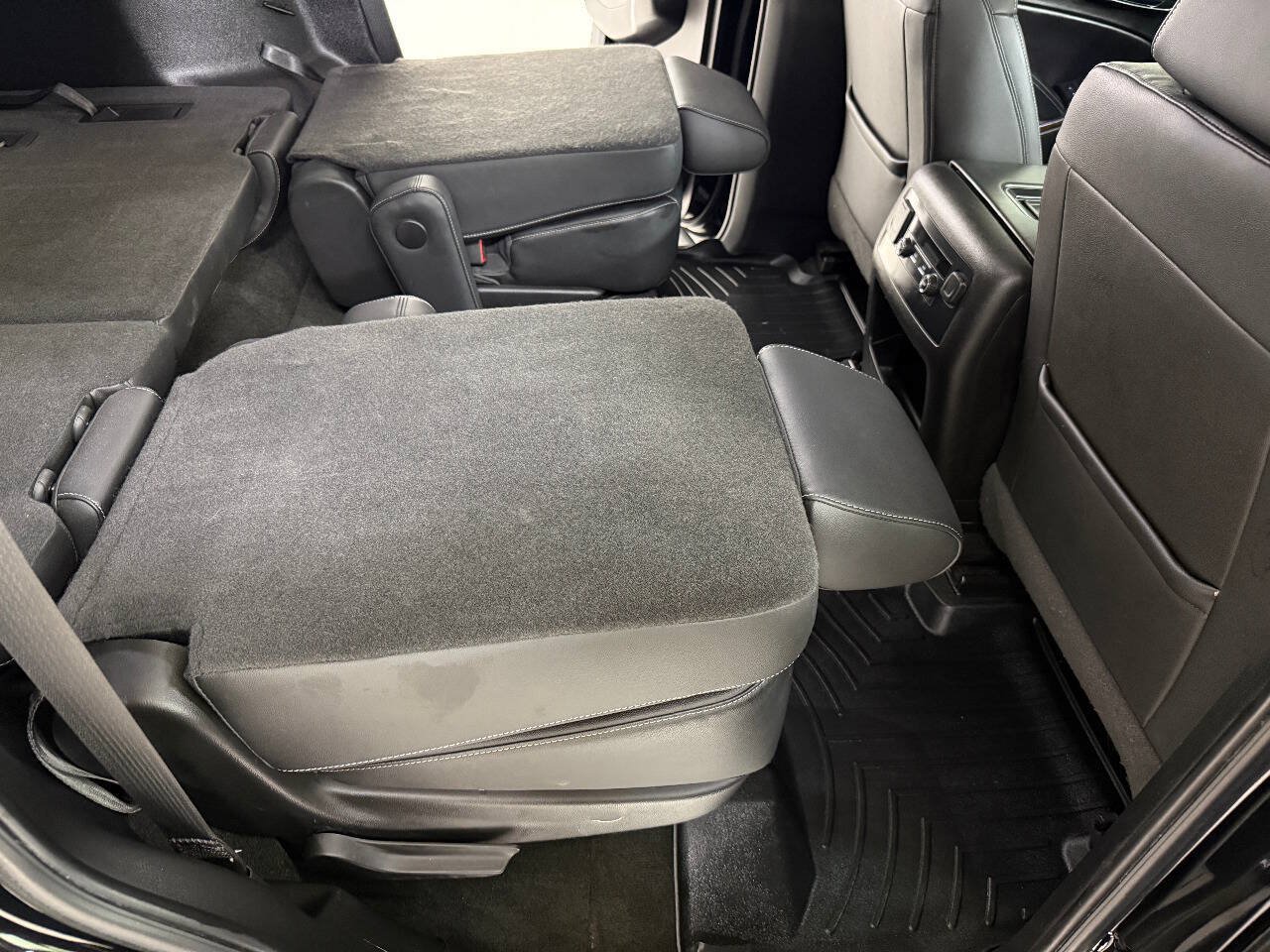 Used 2018 Chevrolet Tahoe LT RWD image 25