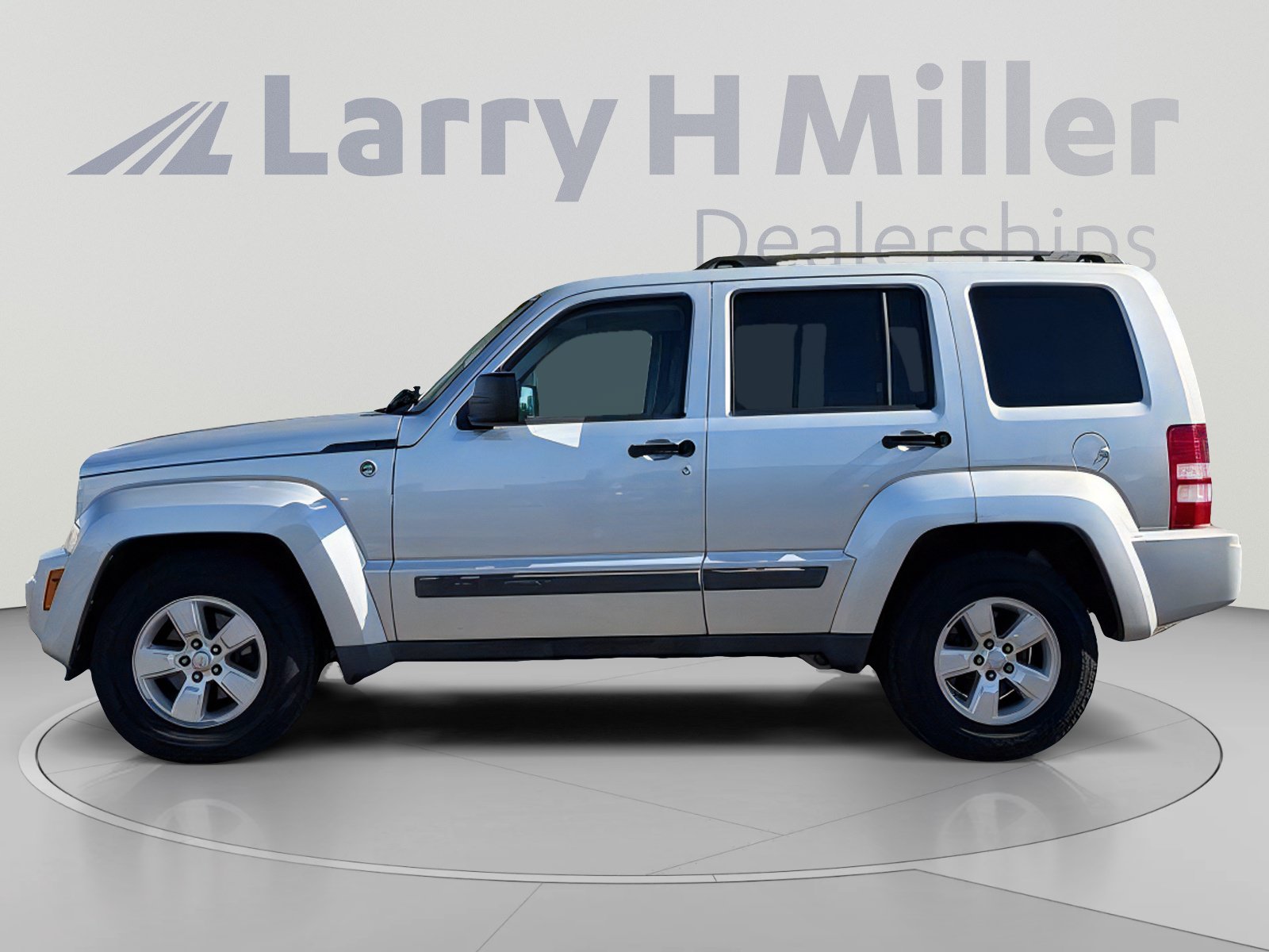 Used 2012 Jeep Liberty Sport w/ Popular Equipment Group AWD/4WD image 2
