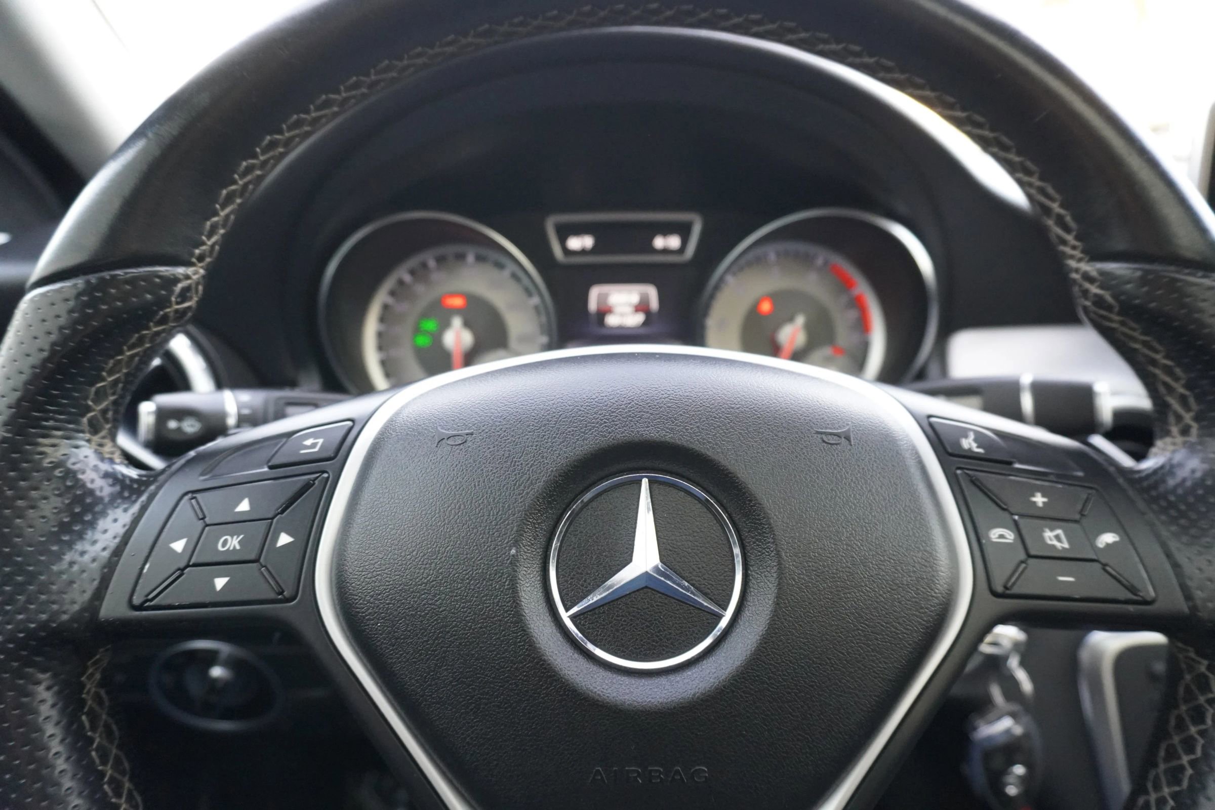 Used 2015 Mercedes-Benz GLA 250 GLA 250 4MATIC Sport Utility 4 image 22