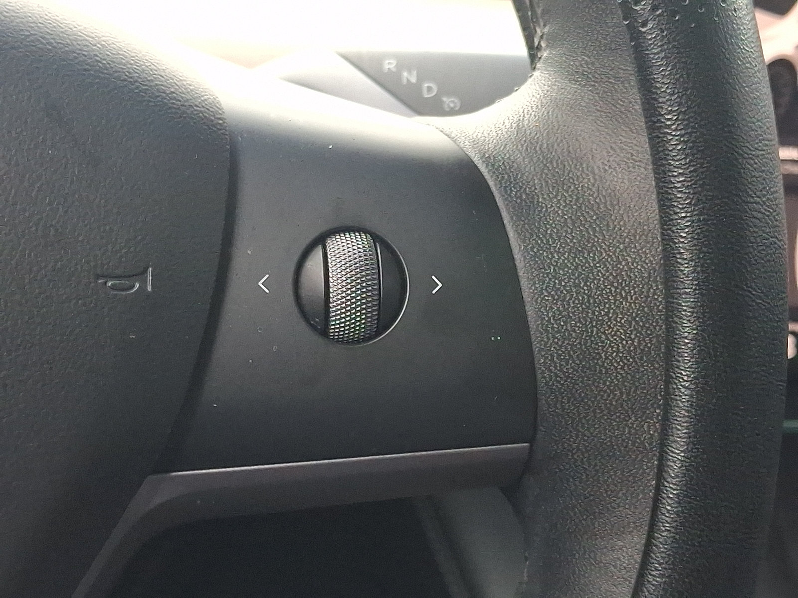 Used 2022 Tesla Model Y Long Range AWD/4WD image 22
