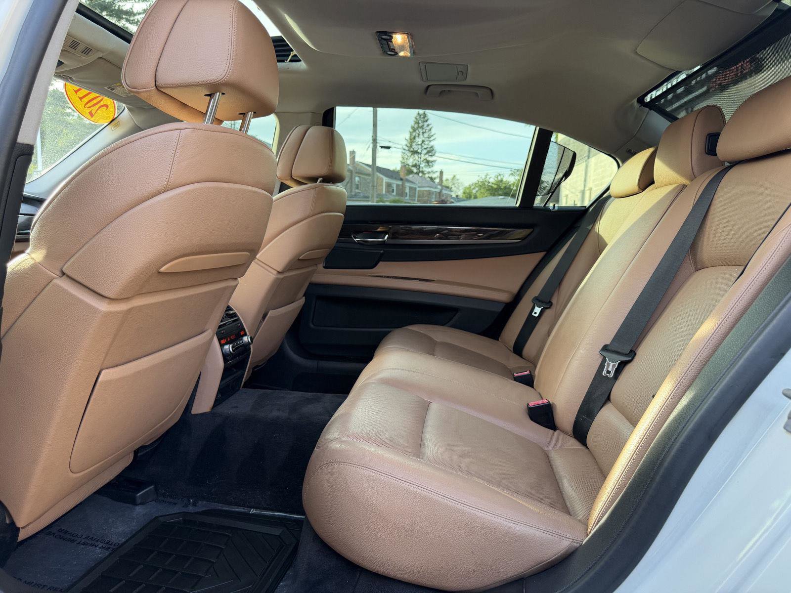 Used 2011 BMW 740Li RWD image 23
