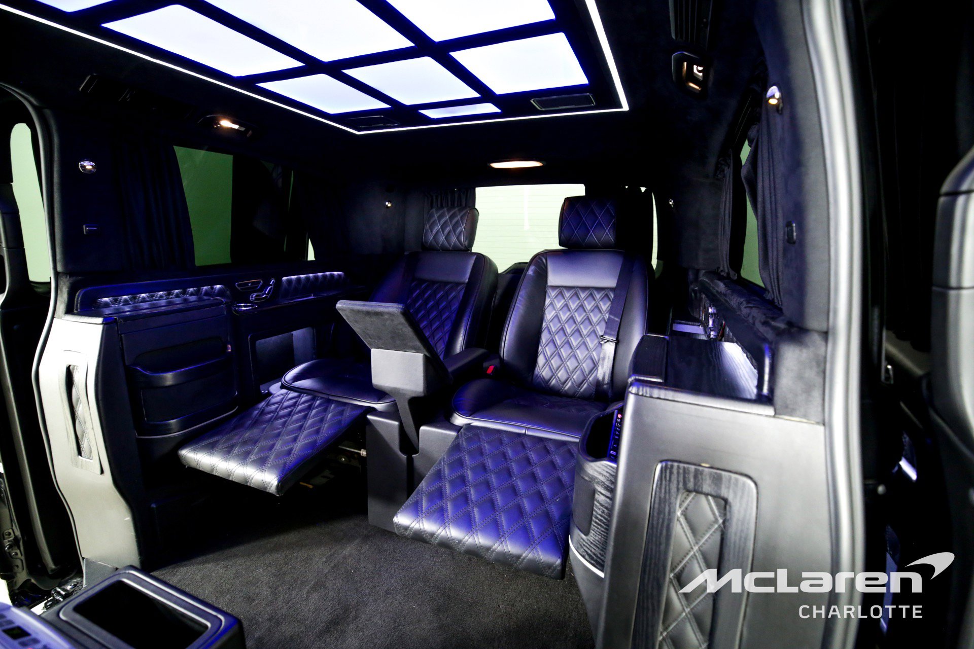 Used 2018 Mercedes-Benz Metris Passenger image 22