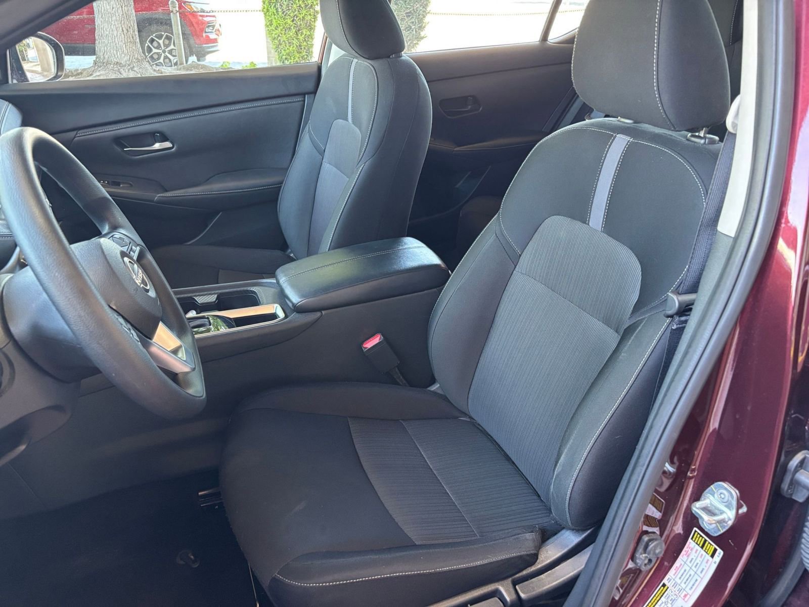 Used 2025 Nissan Sentra SV image 34