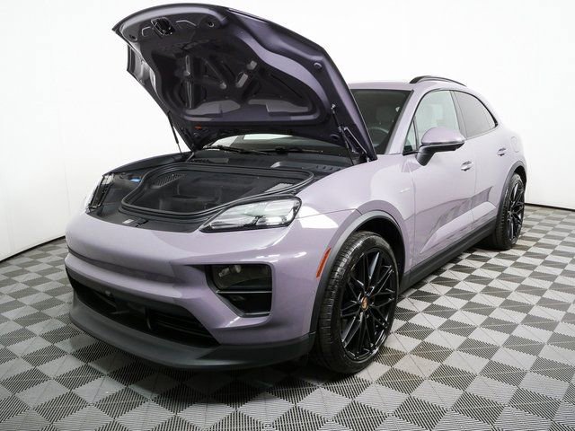 New 2026 Porsche Macan 4 Electric AWD/4WD image 33