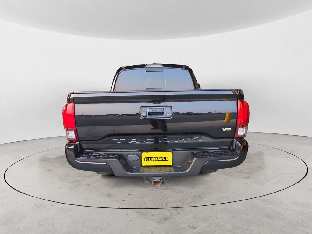 Used 2019 Toyota Tacoma TRD Sport AWD/4WD image 6