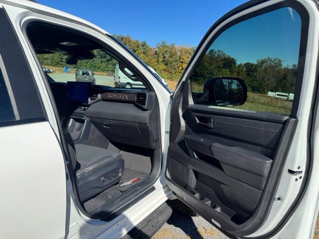 Used 2026 Toyota Sequoia TRD Pro AWD/4WD image 18