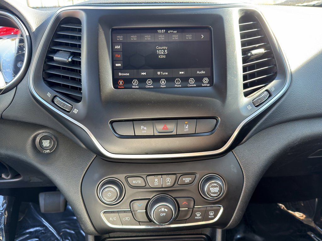 Used 2021 Jeep Cherokee Latitude Plus image 20