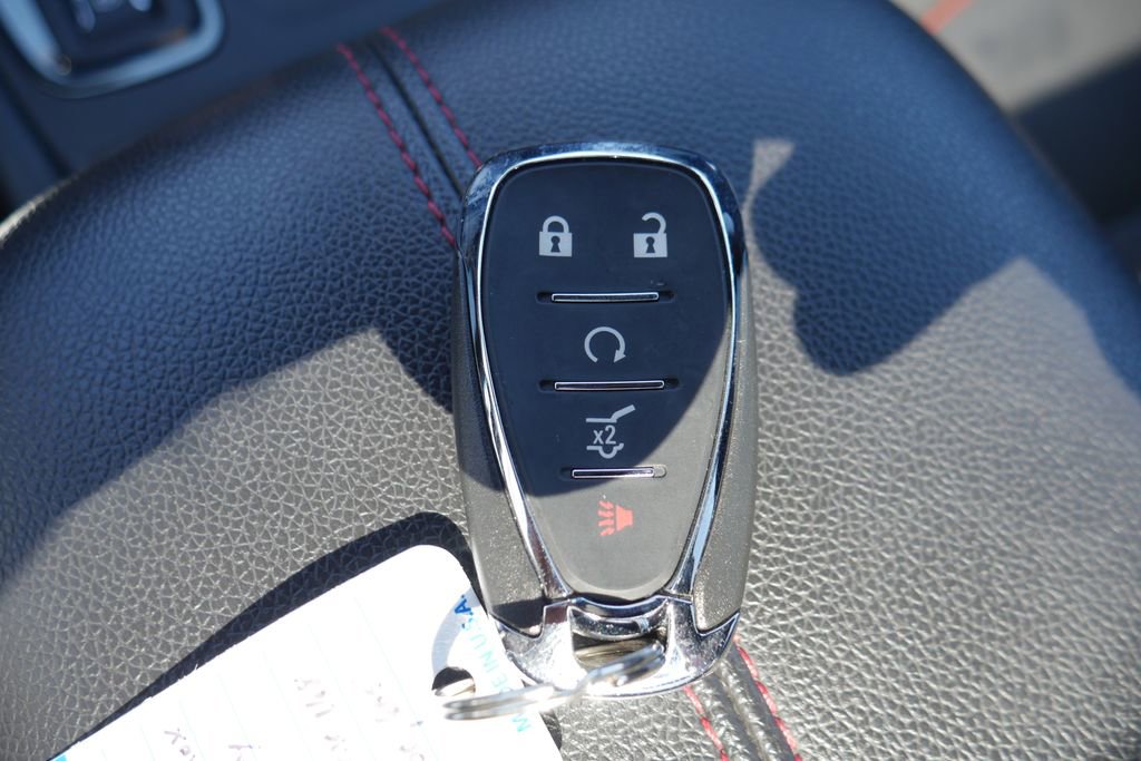 Used 2023 Chevrolet Equinox RS w/ RS Leather Package FWD image 19