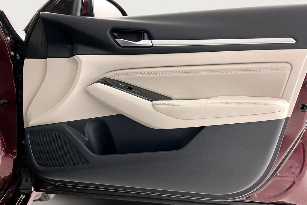 Used 2023 Nissan Altima 2.5 SL image 23