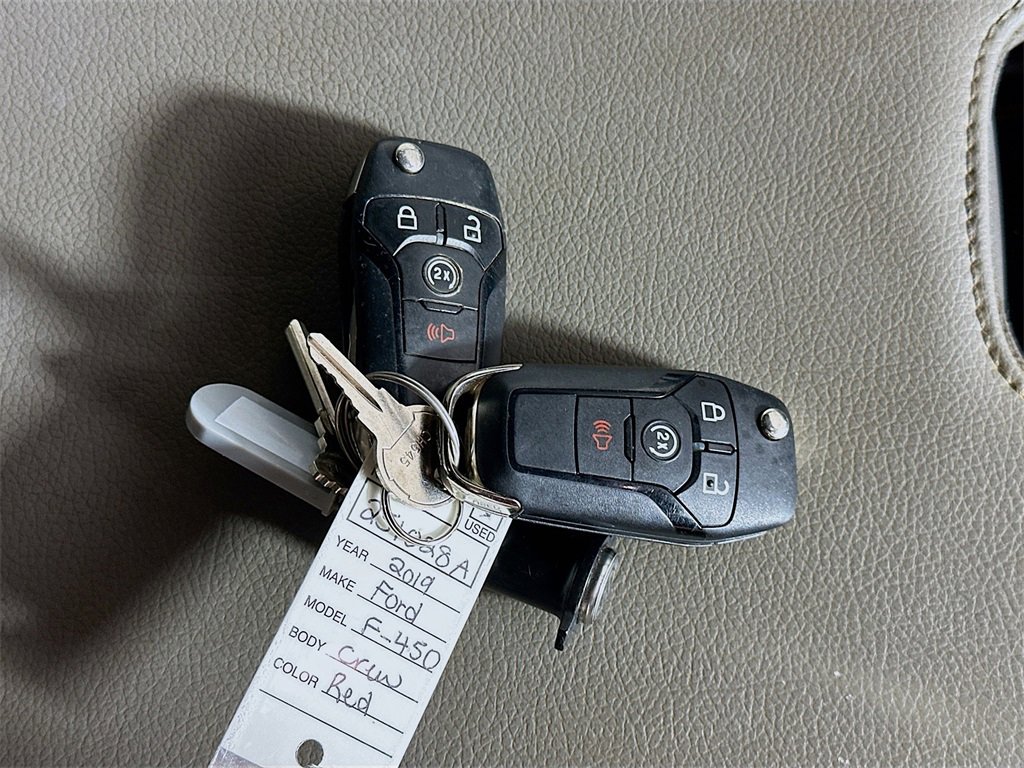 Used 2019 Ford F450 XL w/ Power Equipment Group image 33