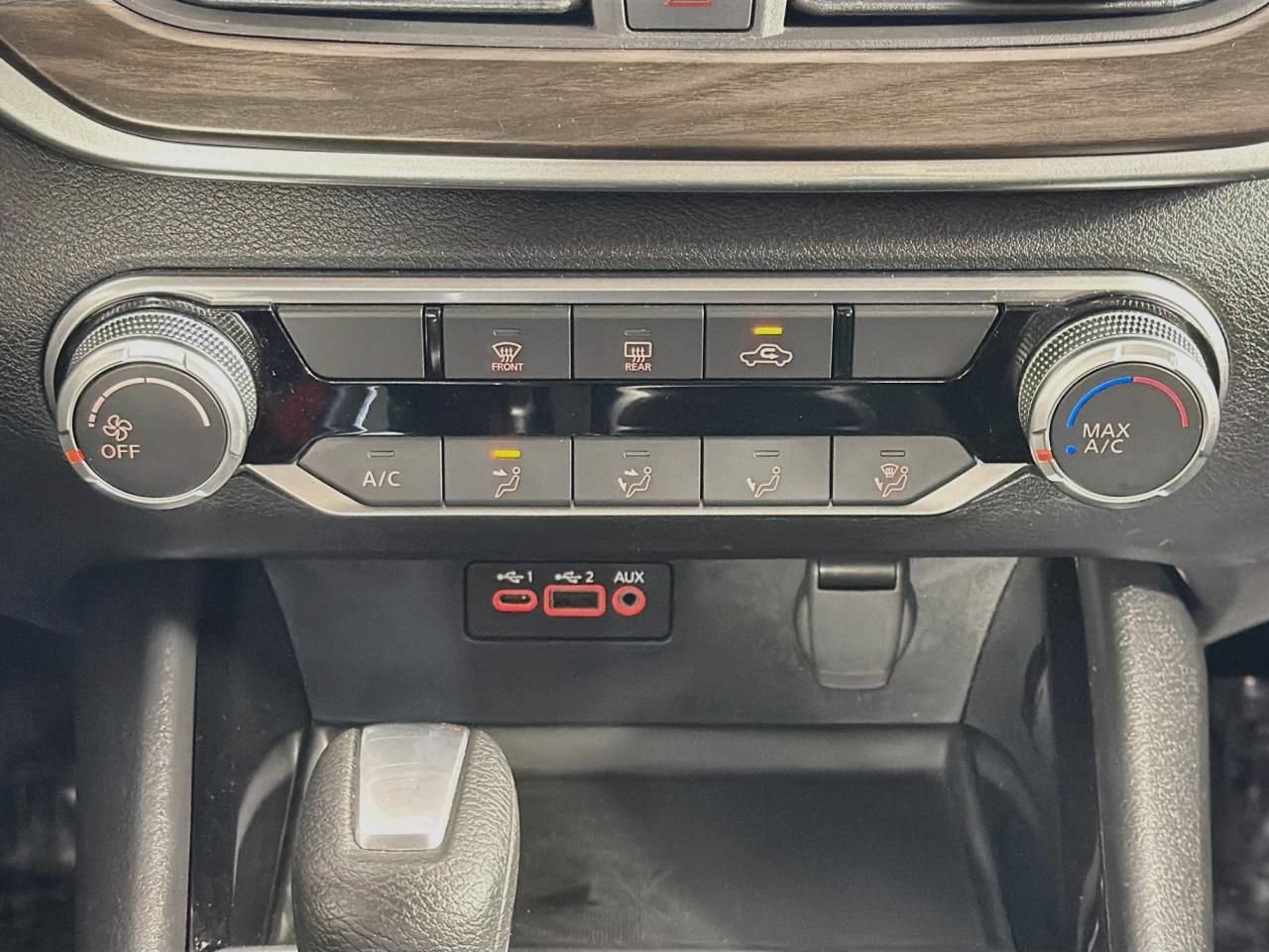 Used 2024 Nissan Altima 2.5 SV FWD image 16
