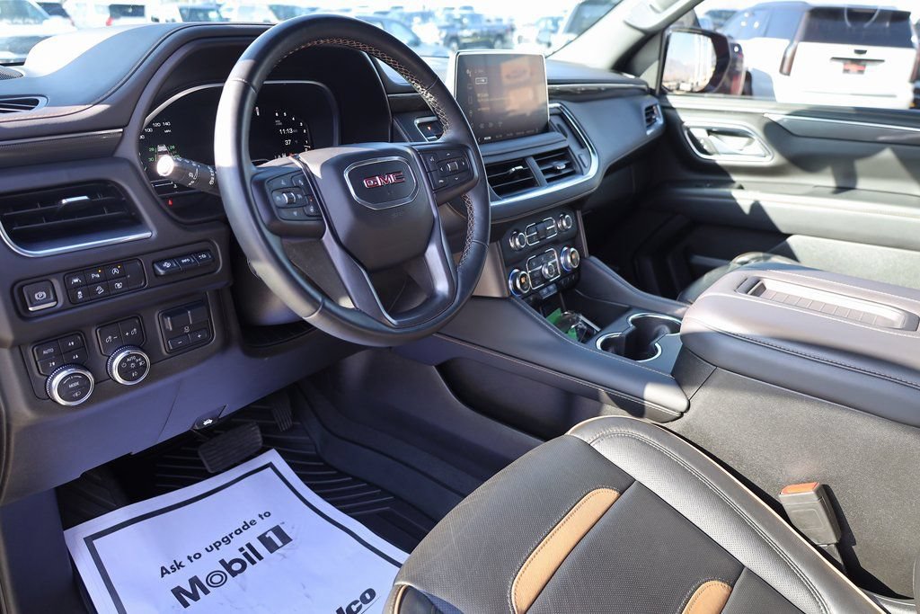 Used 2023 GMC Yukon AT4 w/ AT4 Premium Plus Package AWD/4WD image 12