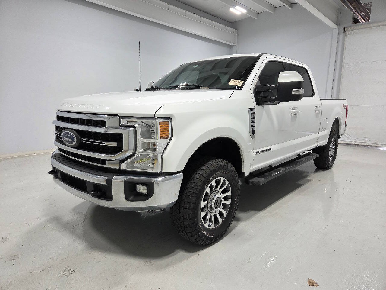 Used 2022 Ford F250 Lariat w/ Lariat Value Package AWD/4WD image 3
