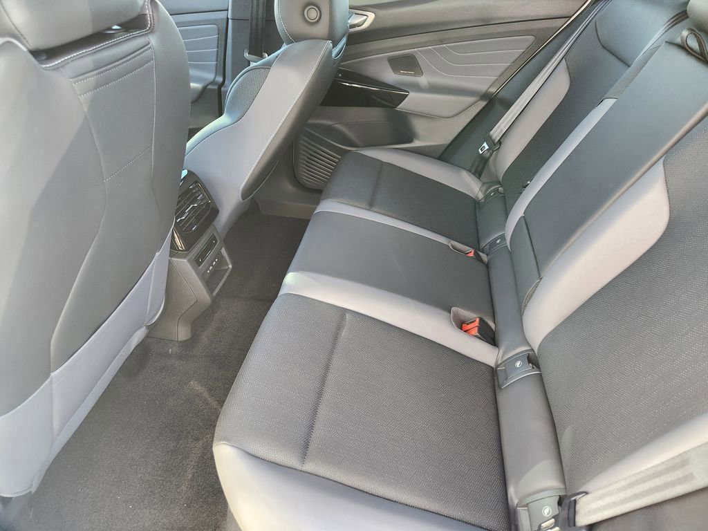 New 2026 Volkswagen ID.4 Pro S Plus AWD/4WD image 19