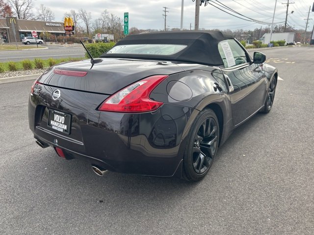 Used 2017 Nissan 370Z Touring image 5
