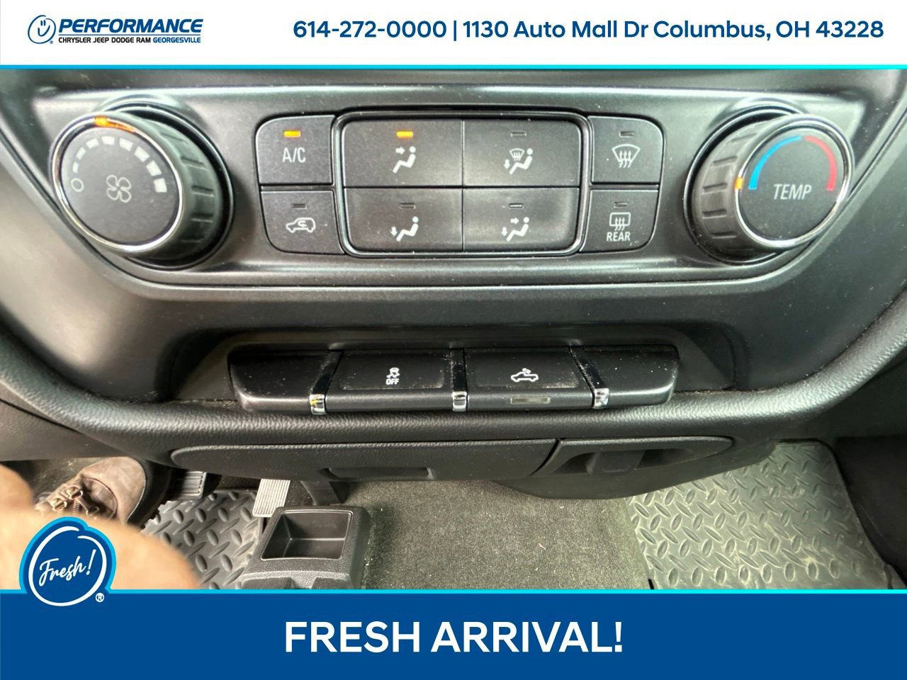 Used 2017 Chevrolet Silverado 1500 Custom w/ Custom Convenience Package AWD/4WD image 26