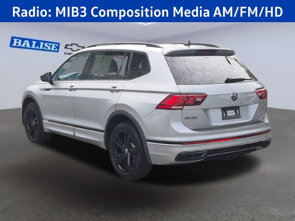 Used 2024 Volkswagen Tiguan SE R-Line AWD/4WD image 6