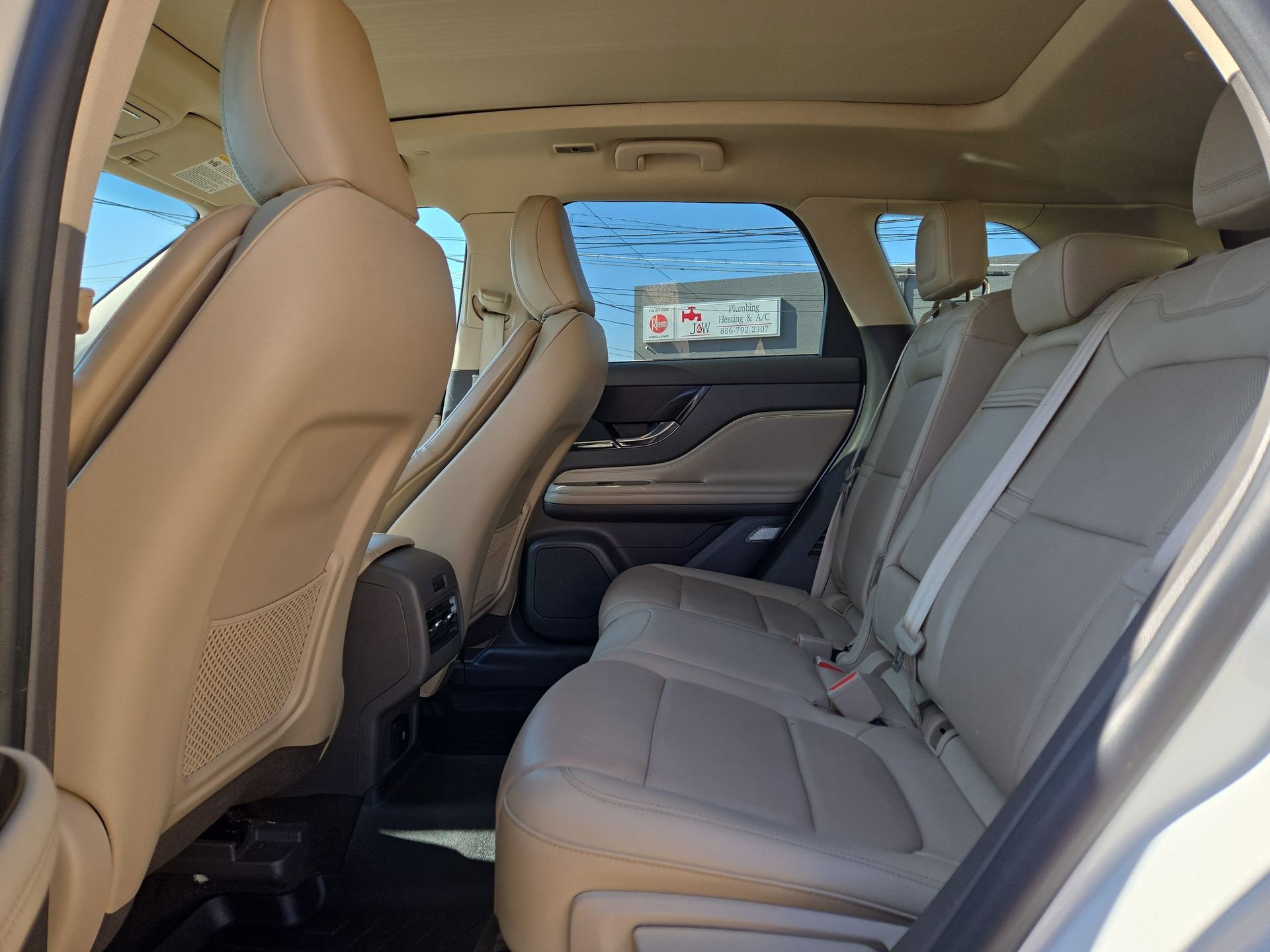 Used 2021 Lincoln Corsair Reserve w/ Equipment Group 201A image 13