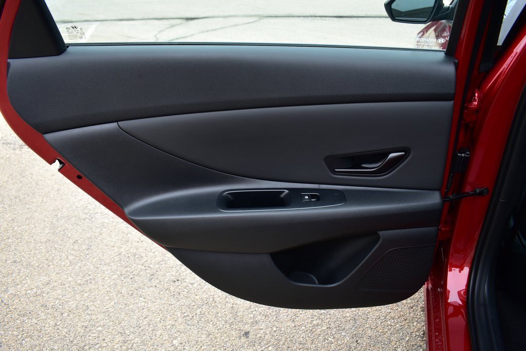 New 2025 Hyundai Elantra Sport image 17