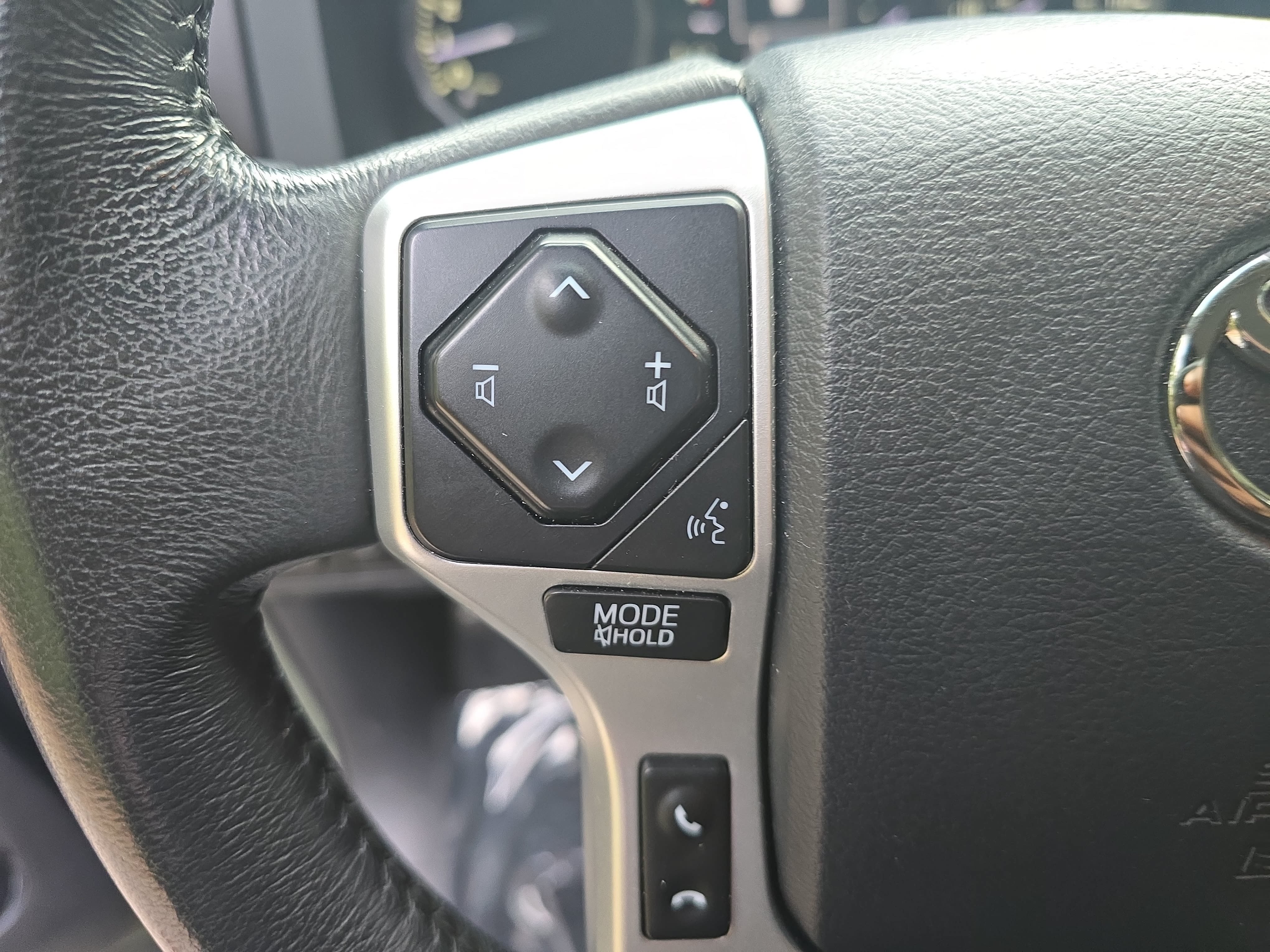 Used 2020 Toyota Tundra TRD Pro AWD/4WD image 15