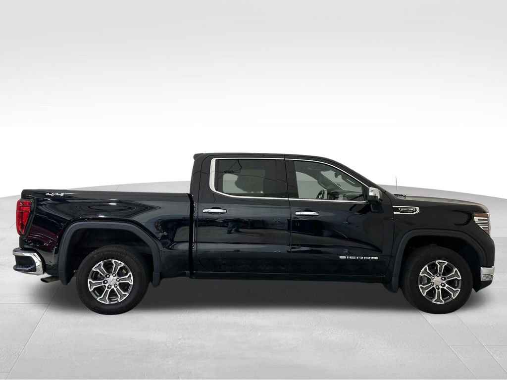 Used 2025 GMC Sierra 1500 SLT AWD/4WD image 7