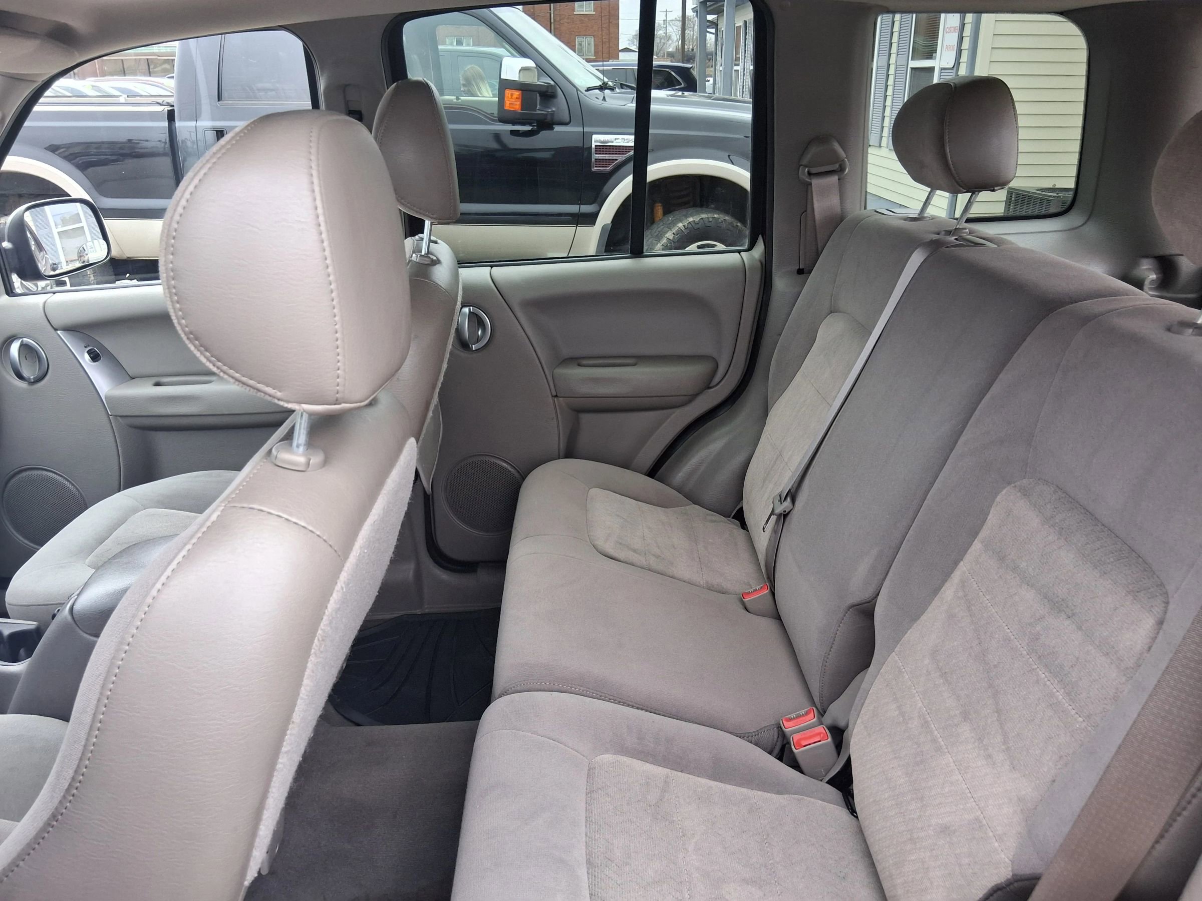 Used 2003 Jeep Liberty Limited AWD/4WD image 16