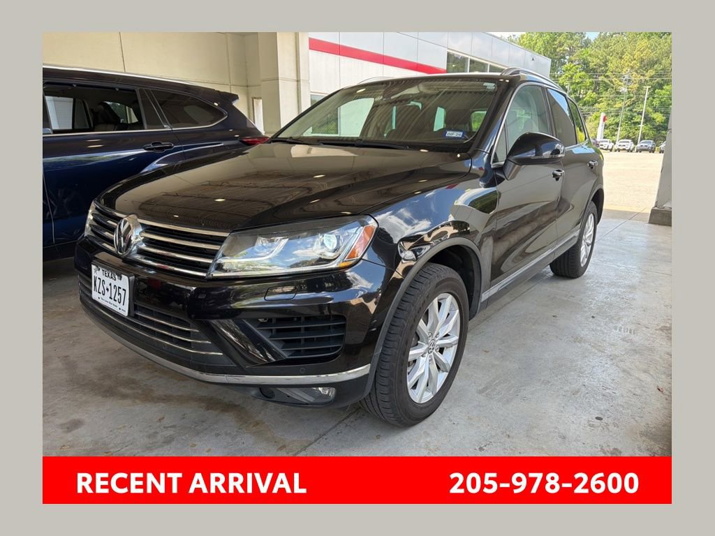 Used 2017 Volkswagen Touareg Sport AWD/4WD image 1
