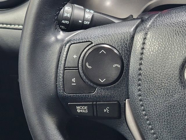 Used 2017 Toyota RAV4 XLE AWD/4WD image 27