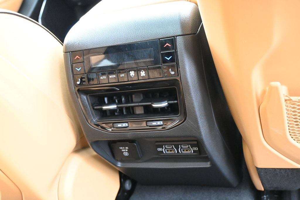 Used 2024 Jeep Grand Cherokee Summit w/ Adv Protech Group IV AWD/4WD image 49