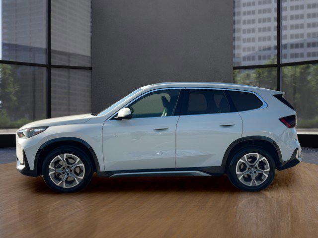 Used 2025 BMW X1 xDrive28i image 13