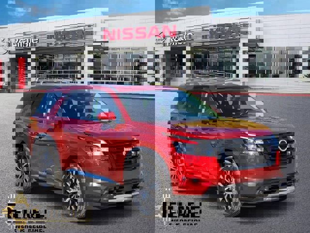 Certified 2024 Nissan Pathfinder Platinum w/ Black Appearance Package