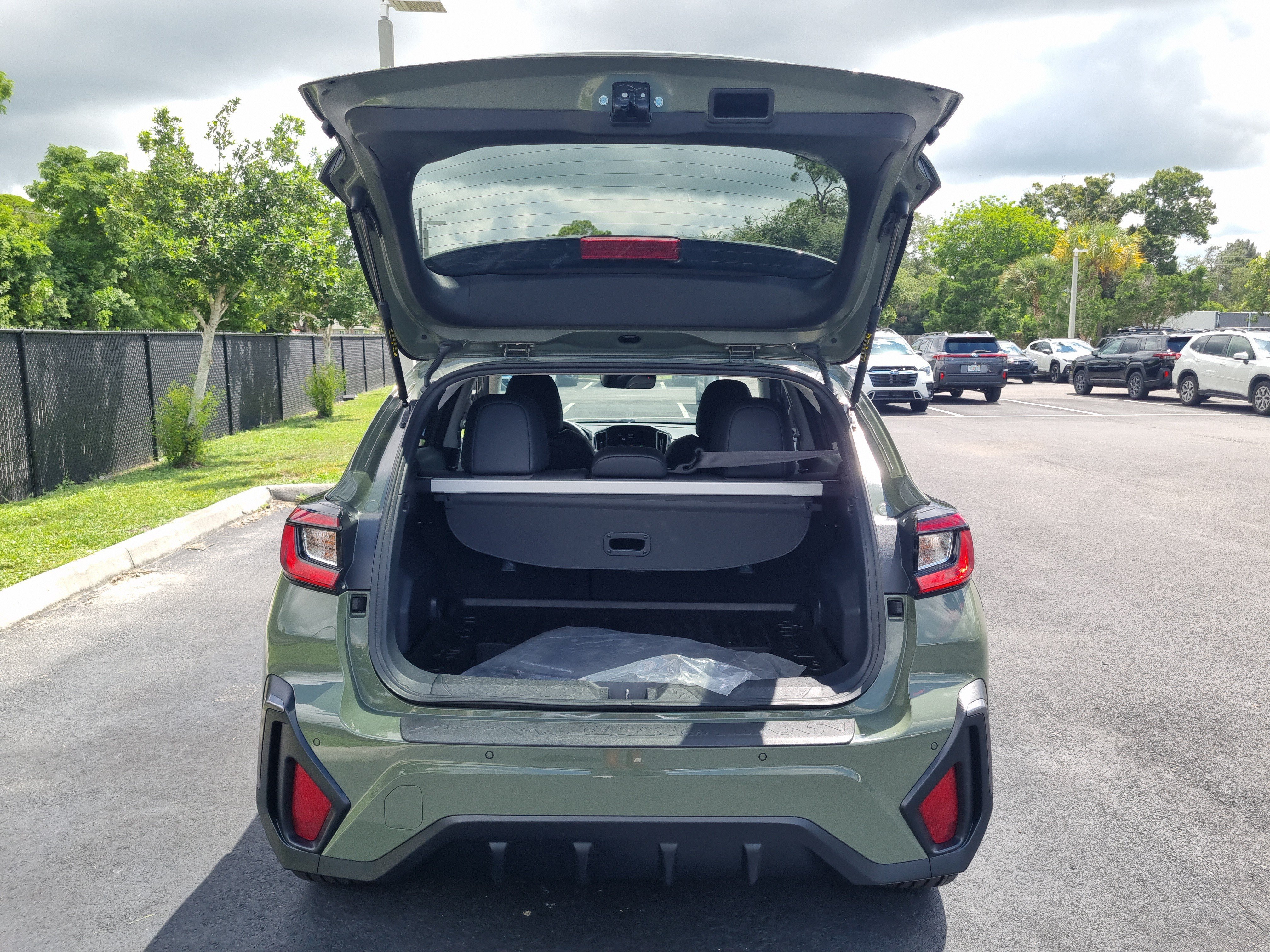 Certified 2024 Subaru Crosstrek 2.5i Limited AWD/4WD image 8