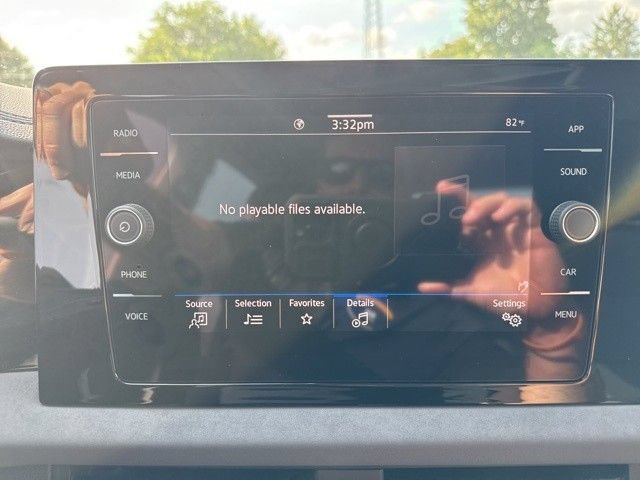 Used 2025 Volkswagen Jetta SE FWD image 42